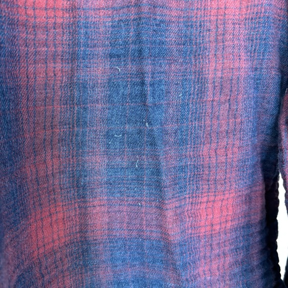Cloth & Stone Plaid Button-Up Shirt in Blue and Red Size M - Picture 7 of 7
